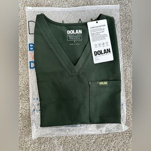 Dolan Mayfair V Neck 2-pocket core scrub top